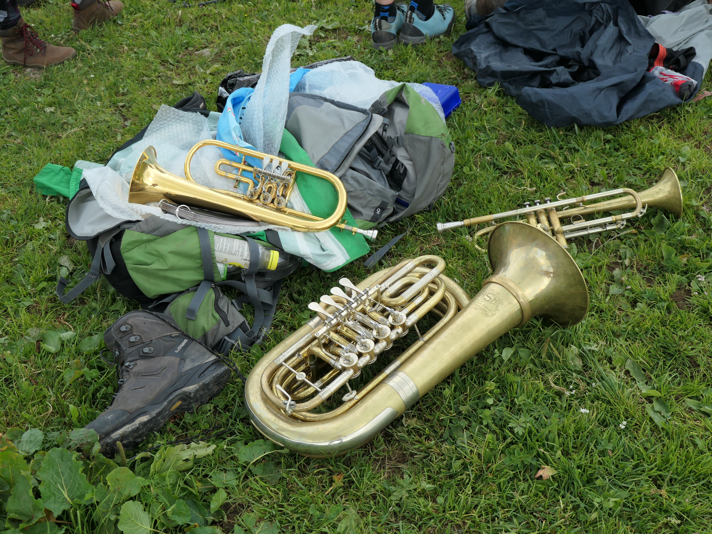 Veranstaltungen im Oberallgäu: Kultur im Kreuz präsentiert: Schriefl & Bär on z`Fuaß Tour - Kultur im Kreuz präsentiert: Schriefl & Bär on z`Fuaß Tour
